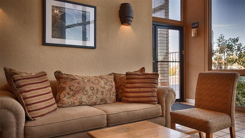 Quality Inn & Suites Phoenix Nw - Sun City Youngtown Exteriör bild