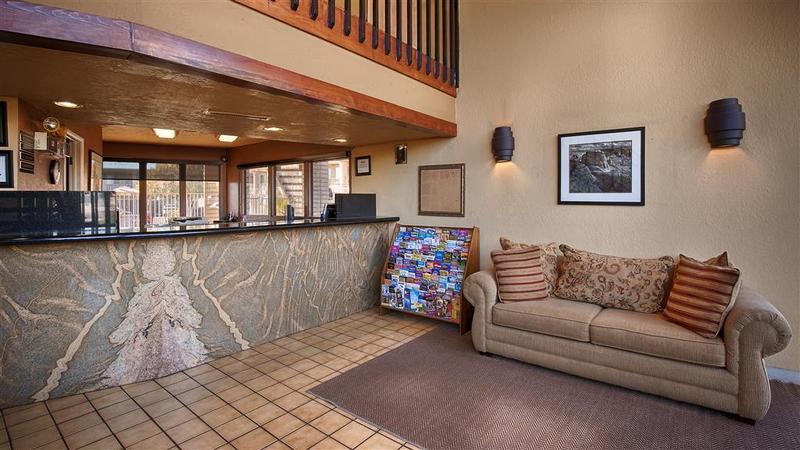 Quality Inn & Suites Phoenix Nw - Sun City Youngtown Exteriör bild