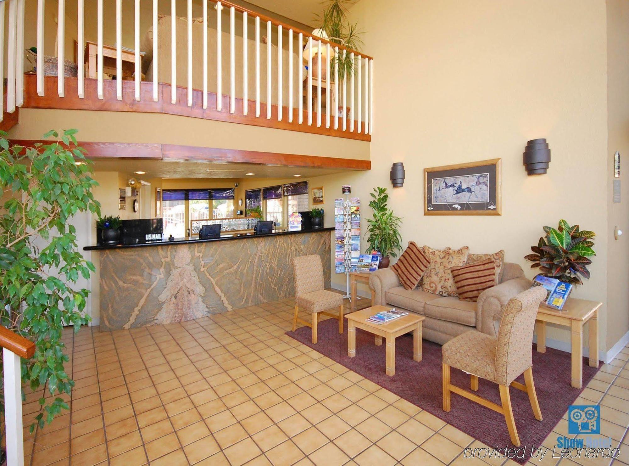 Quality Inn & Suites Phoenix Nw - Sun City Youngtown Exteriör bild