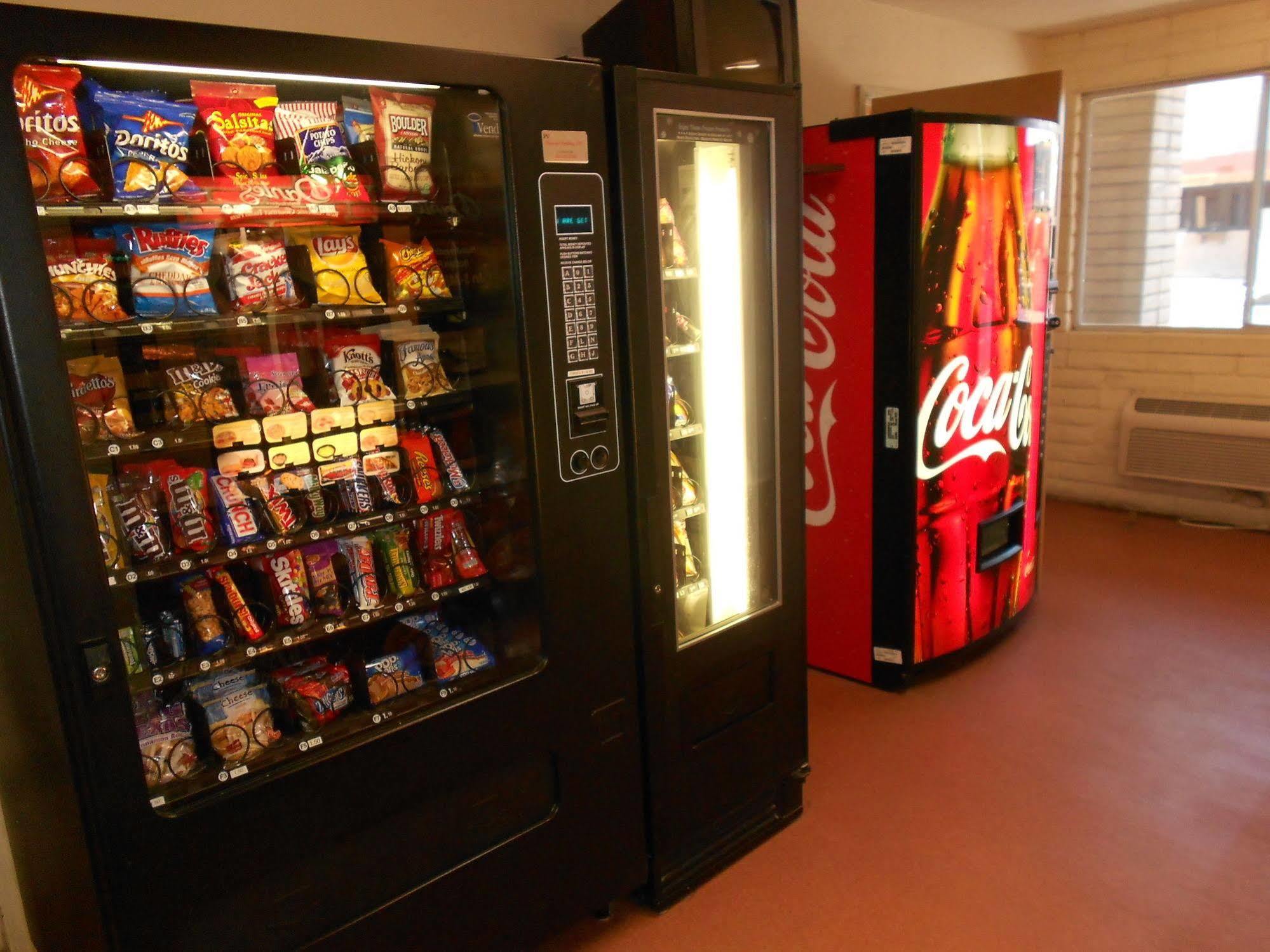 Quality Inn & Suites Phoenix Nw - Sun City Youngtown Exteriör bild