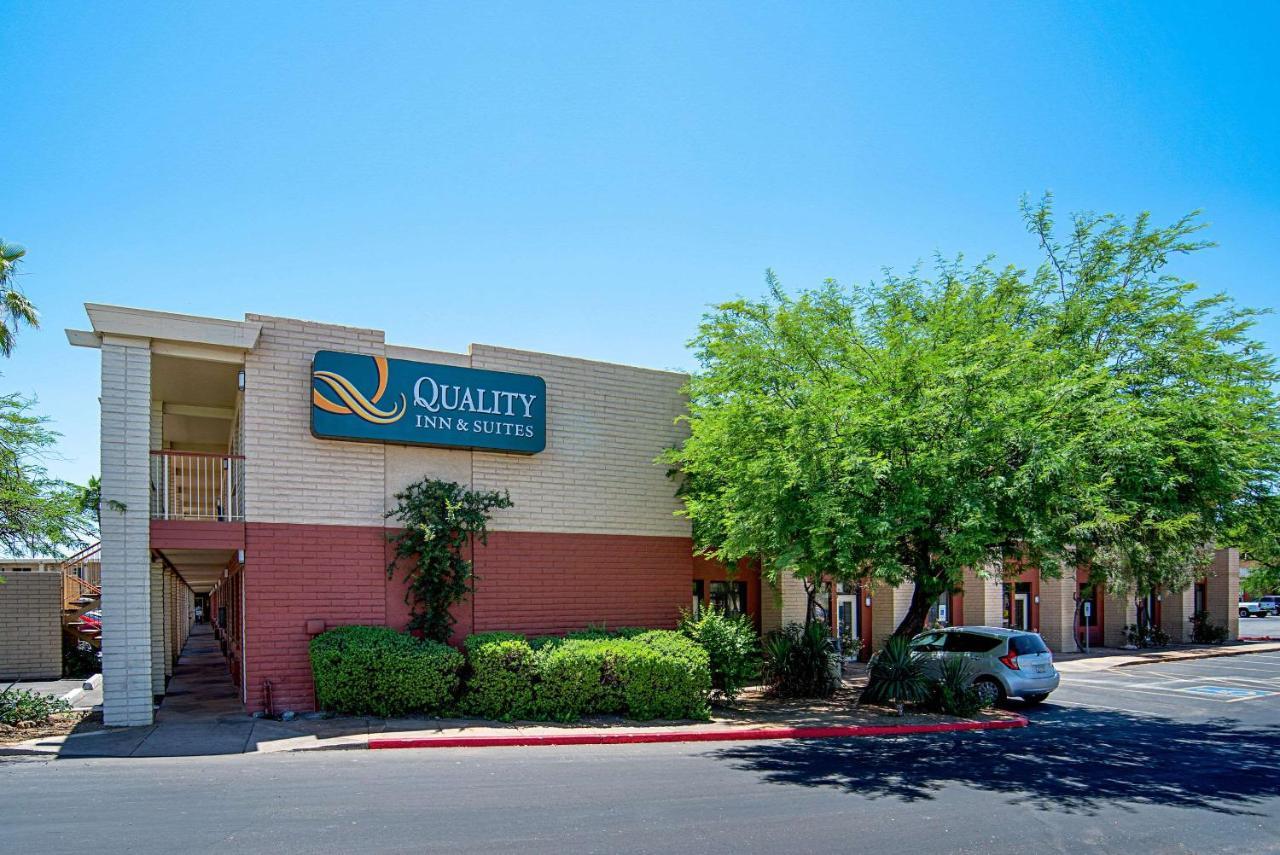 Quality Inn & Suites Phoenix Nw - Sun City Youngtown Exteriör bild