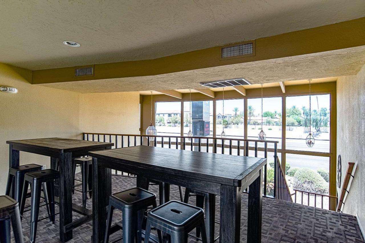 Quality Inn & Suites Phoenix Nw - Sun City Youngtown Exteriör bild